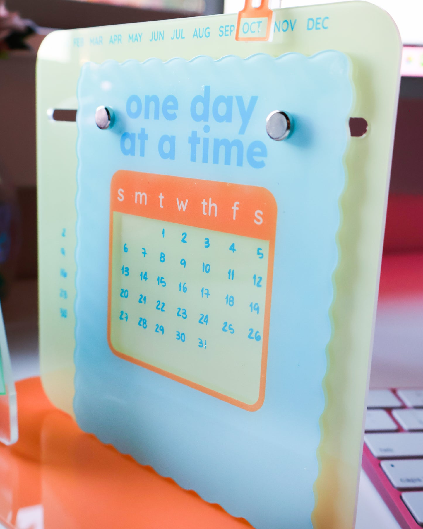One day at a time - Timeless Desk Calendar