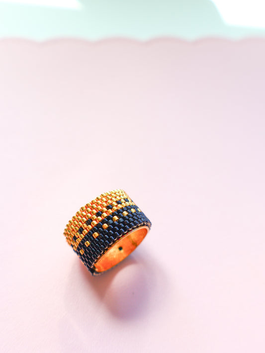 Black & Gold Fade – Miyuki Ring